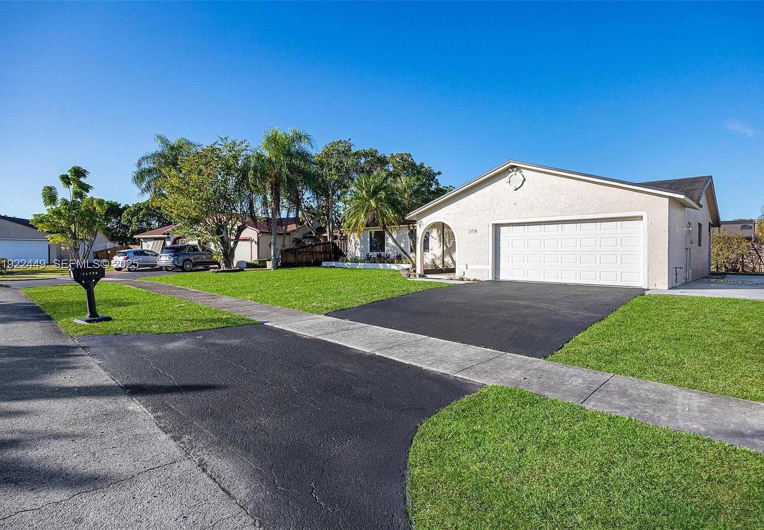25720 SW 133rd Ave Homestead, FL 33032 - Thumbnail 4