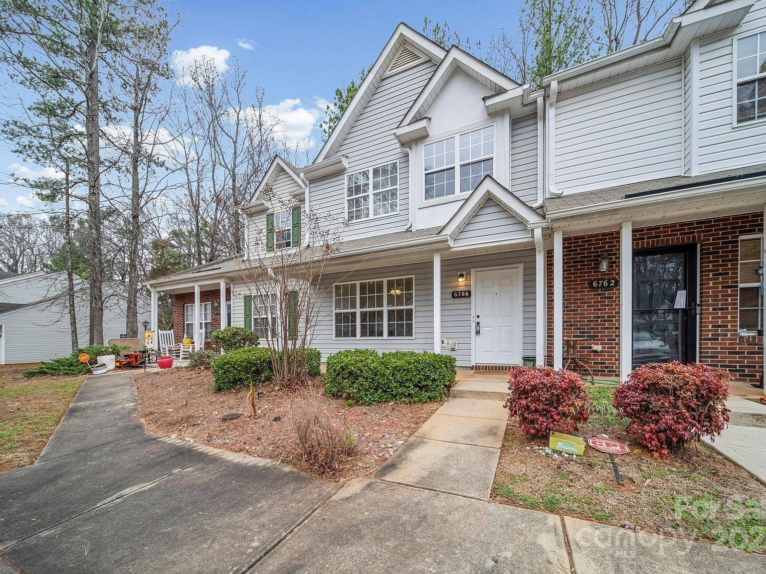 6766 Cypress Tree Ln Charlotte, NC 28215 - Thumbnail 4
