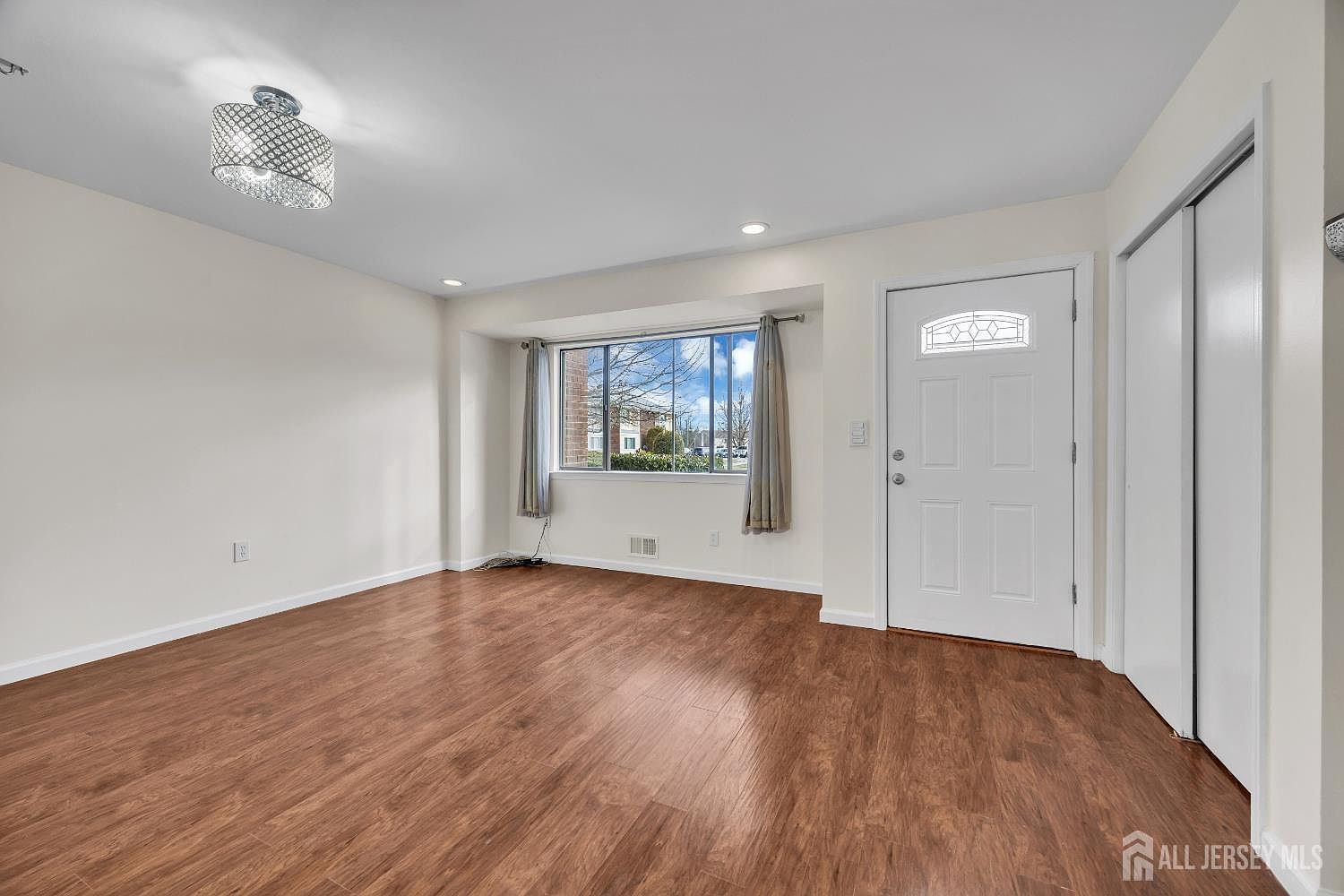 13 Quincy Cir #K Dayton, NJ 08810 - Thumbnail 4