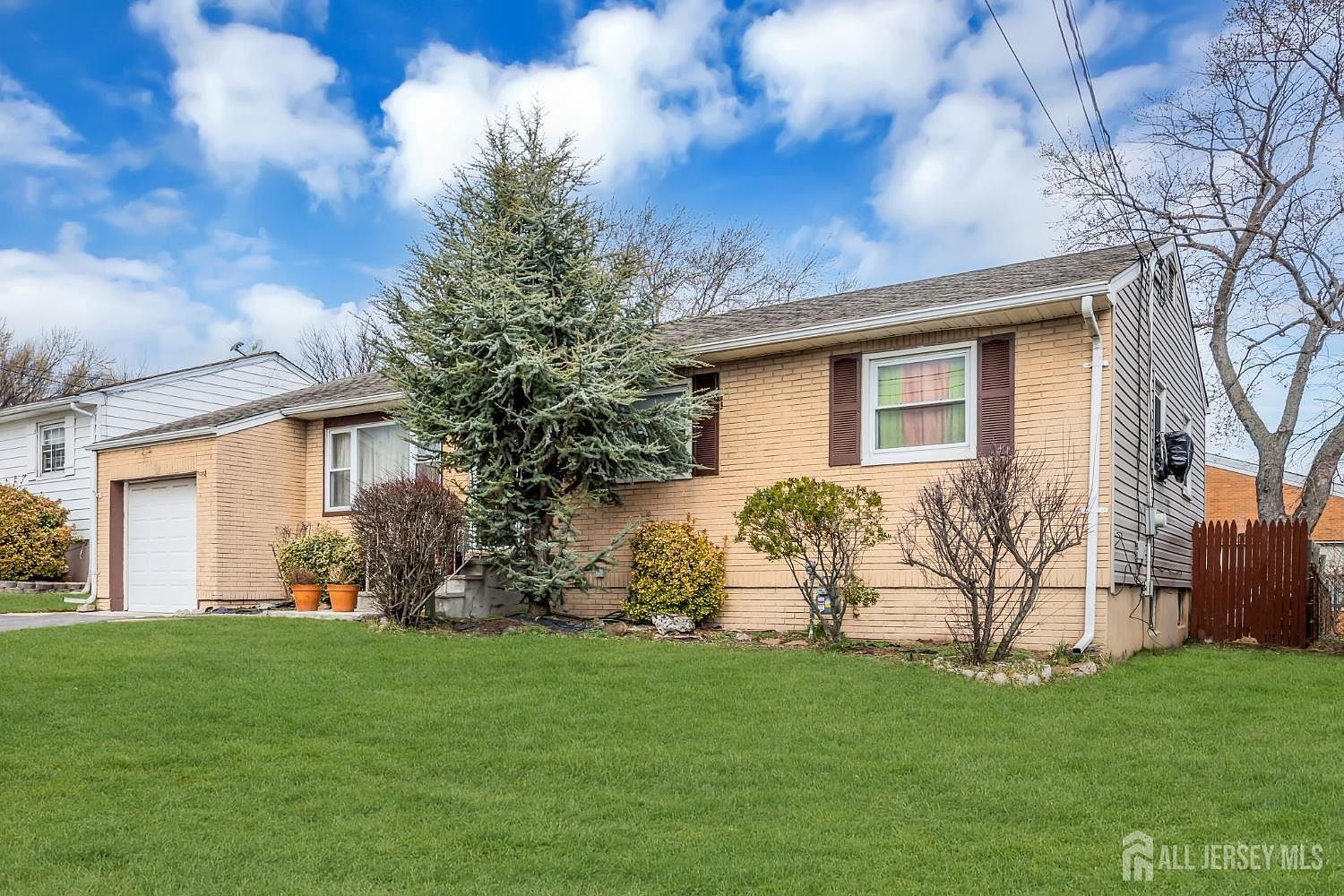 14 Hastings Pl Carteret, NJ 07008 - Thumbnail 4