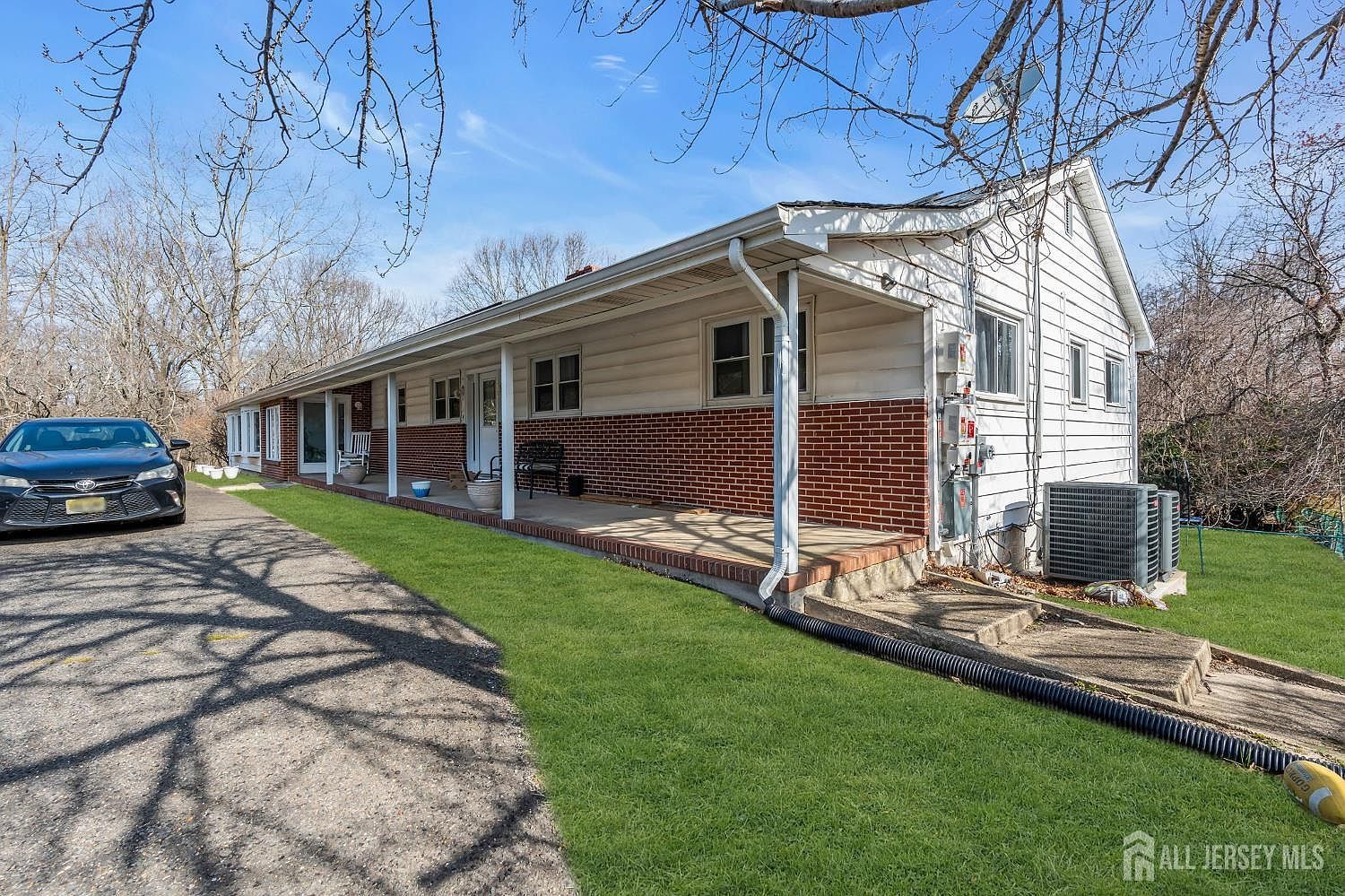 184 Route 520 Morganville, NJ 07751 - Thumbnail 4