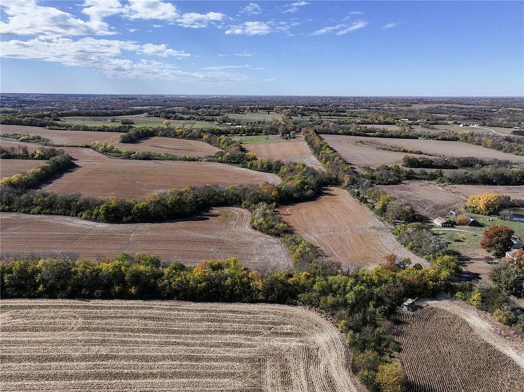 TRACT 13002nd St E #139 Kansas City, MO 64149 - Thumbnail 4