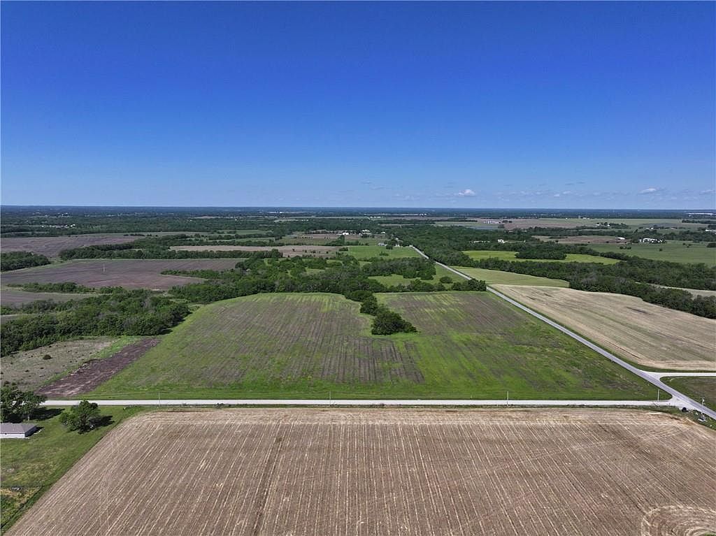 TRACT 4 E 307th St Harrisonville, MO 64701 - Thumbnail 4