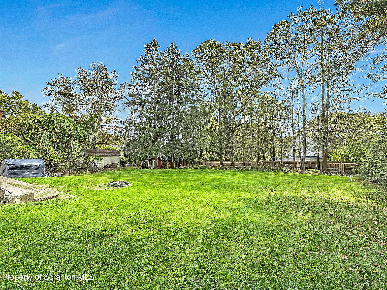 37 Mount Pocono Ct Mount Pocono, PA 18344 - Thumbnail 4