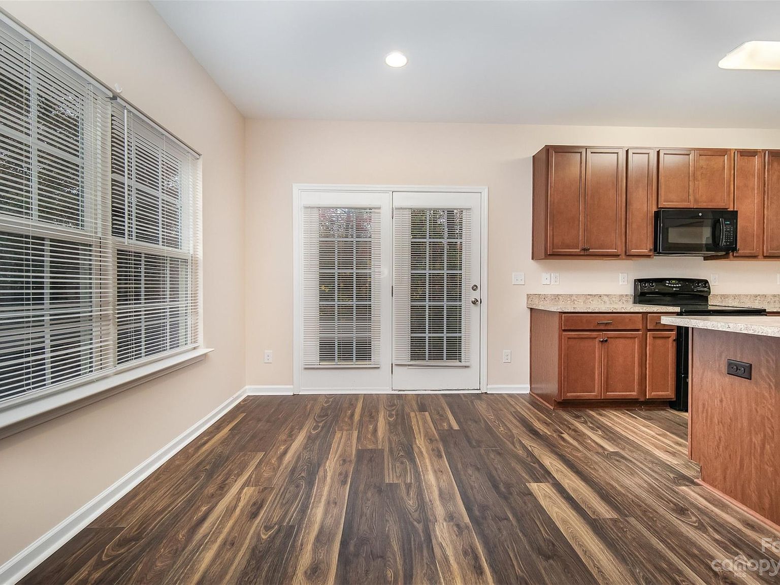 1542 Glenbar Ct Clover, SC 29710 - Thumbnail 4