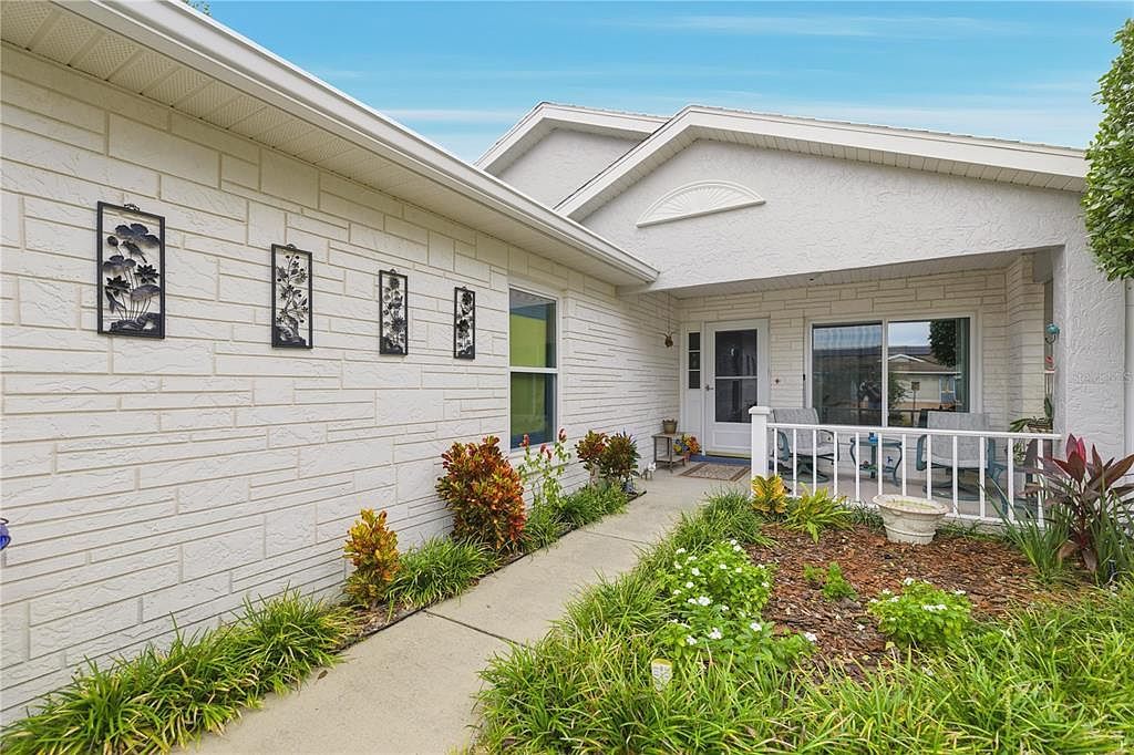 9049 SW 91st Cir Ocala, FL 34481 - Thumbnail 4