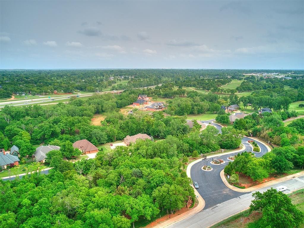 4425 Redbud Dr #4, Oklahoma City, OK, 73117 - Thumbnail 4