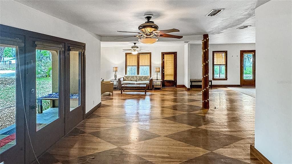 225 2nd St Lake Wales, FL 33853 - Thumbnail 4