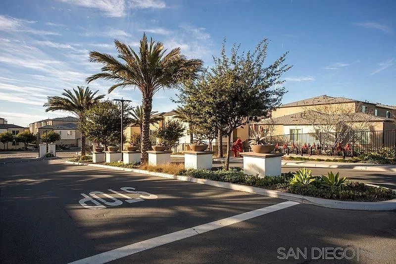 5235 Beachfront Cv #102 San Diego, CA 92154 - Thumbnail 4