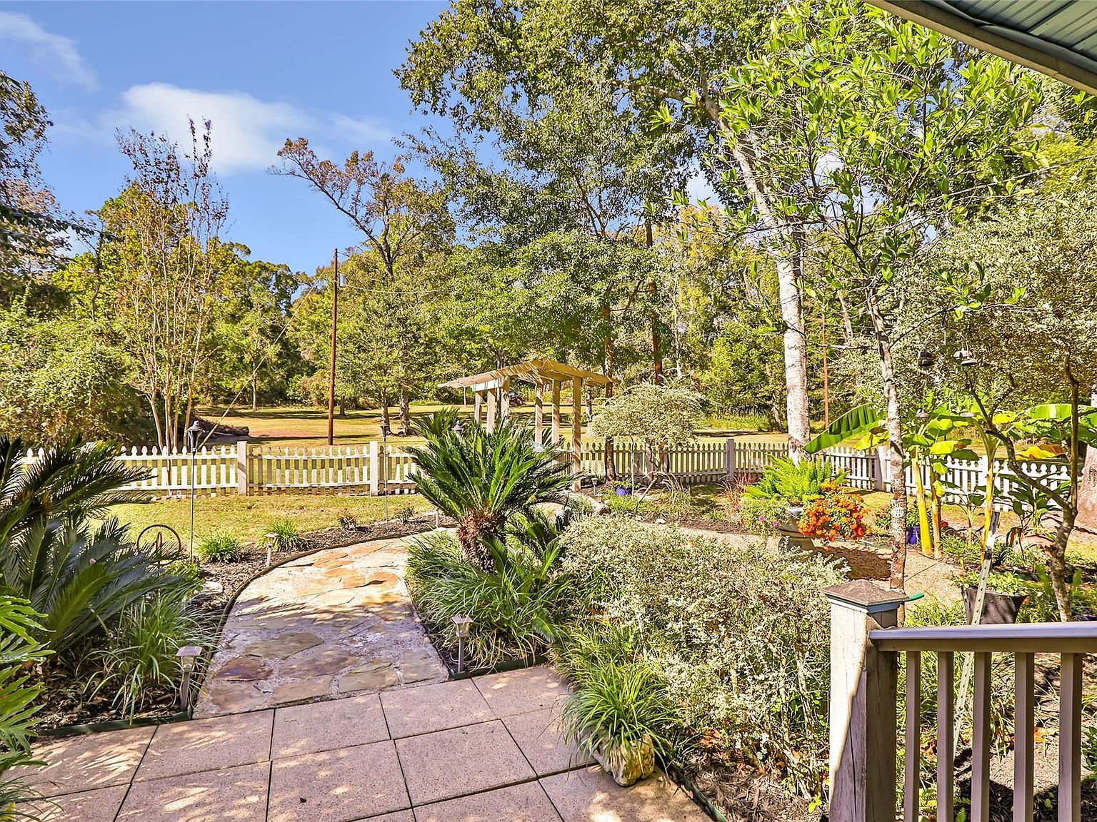 141 Walnut Dr Coldspring, TX 77331 - Thumbnail 4