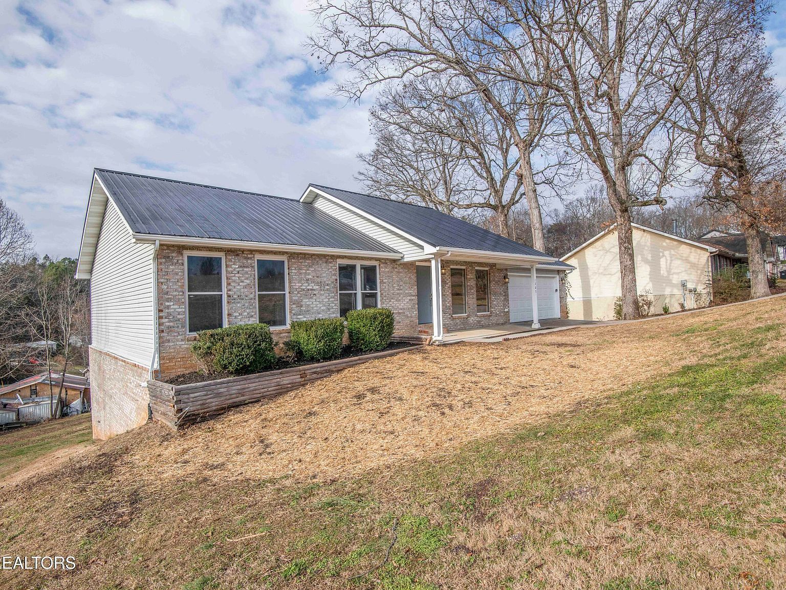 1203 Clendenen Rd Maryville, TN 37801 - Thumbnail 4