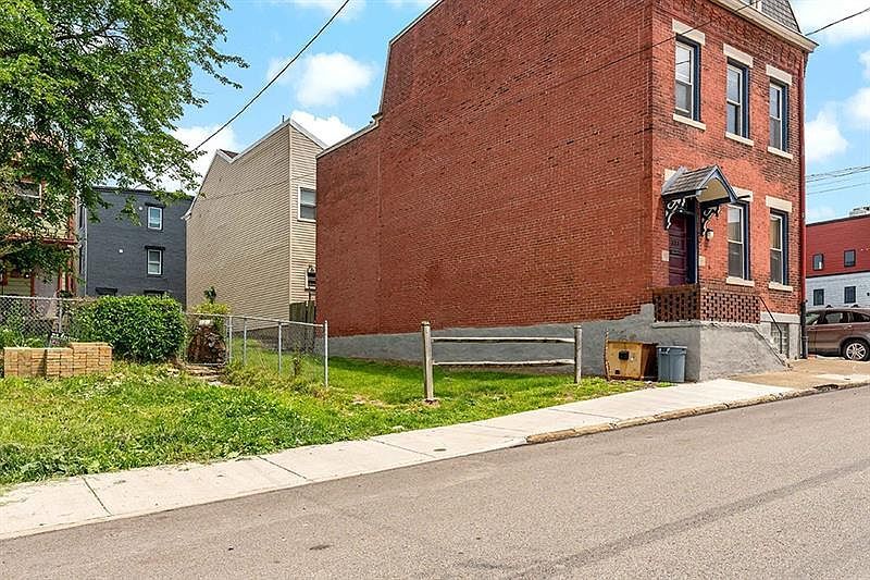 331 38th St Pittsburgh, PA 15201 - Thumbnail 4