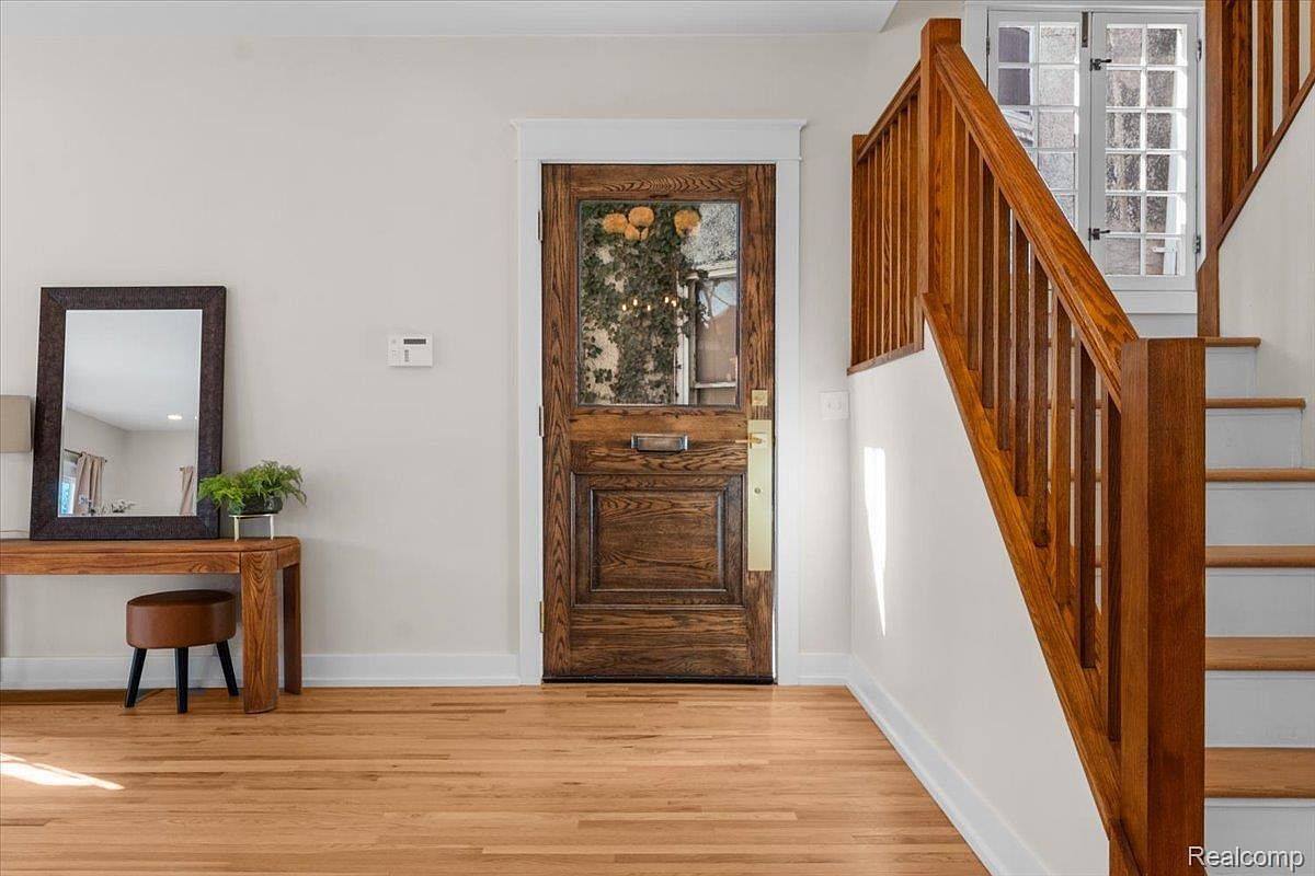 7873 Van Dyke Pl Detroit, MI 48214 - Thumbnail 4