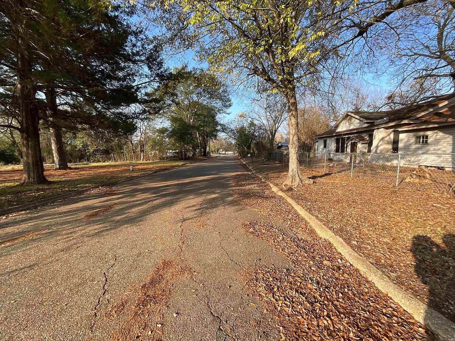 2221 E 11th St Texarkana, AR 71854 - Thumbnail 4