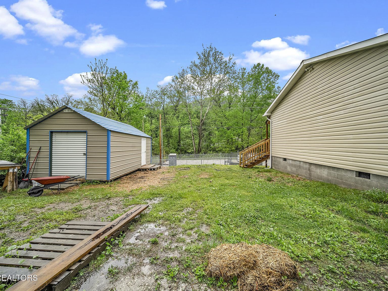 301 Hill St Rocky Top, TN 37769 - Thumbnail 4