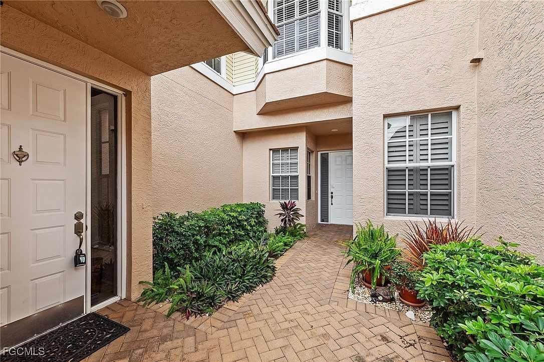 25140 Goldcrest Dr APT 622 Bonita Springs, FL 34134 - Thumbnail 4