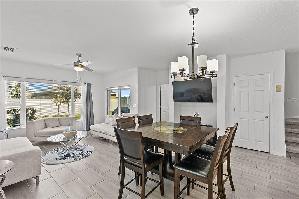 1286 Wispy Cypress Dr Kissimmee, FL 34746 - Thumbnail 4