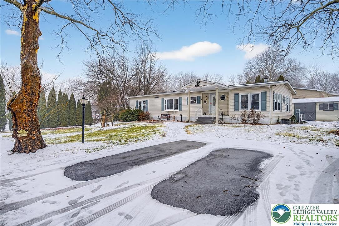 4 Woodsdale Ct Bath, PA 18014 - Thumbnail 4