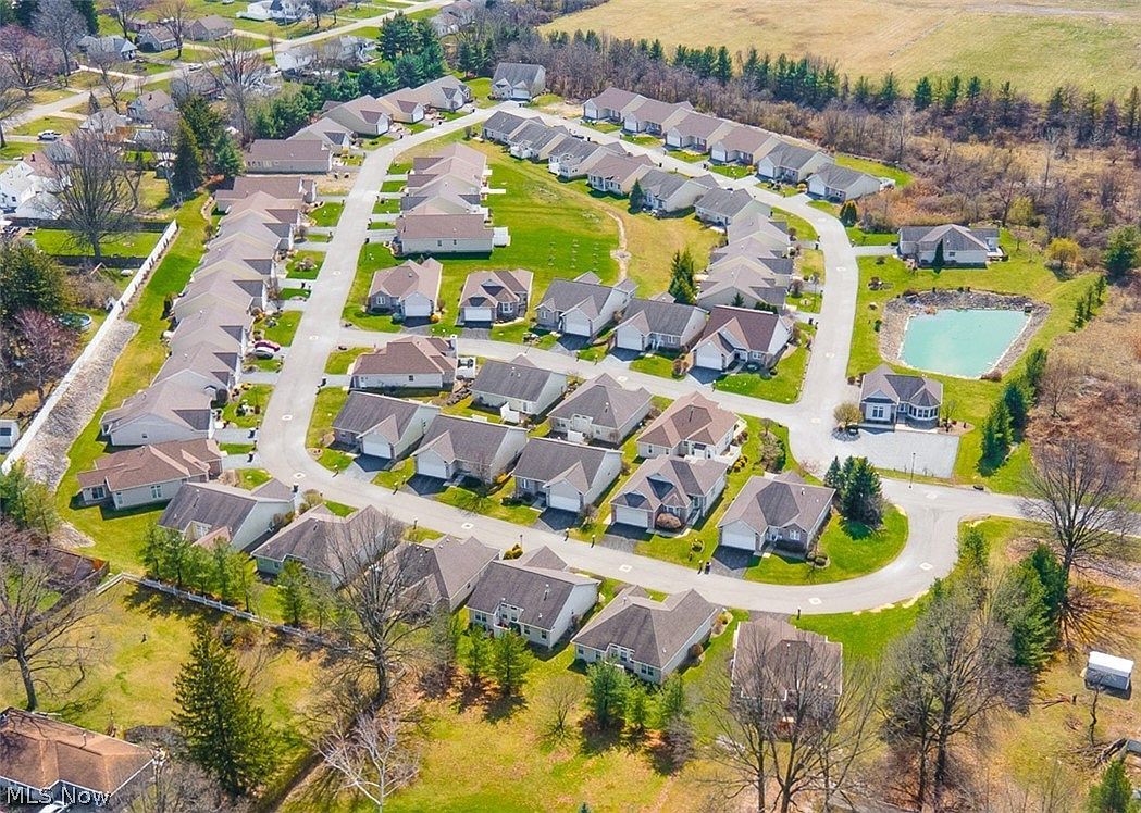 125 Fitch Blvd UNIT 235 Austintown, OH 44515 - Thumbnail 4