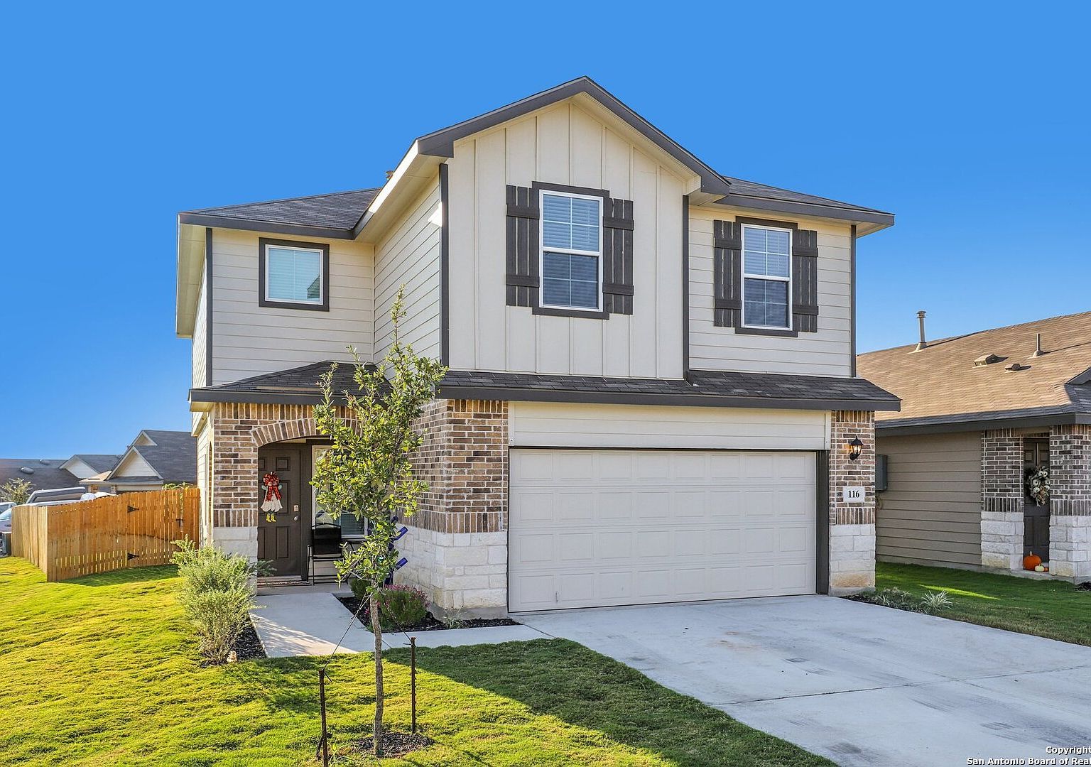 116 Middle Green Loop Floresville, TX 78114 - Thumbnail 4