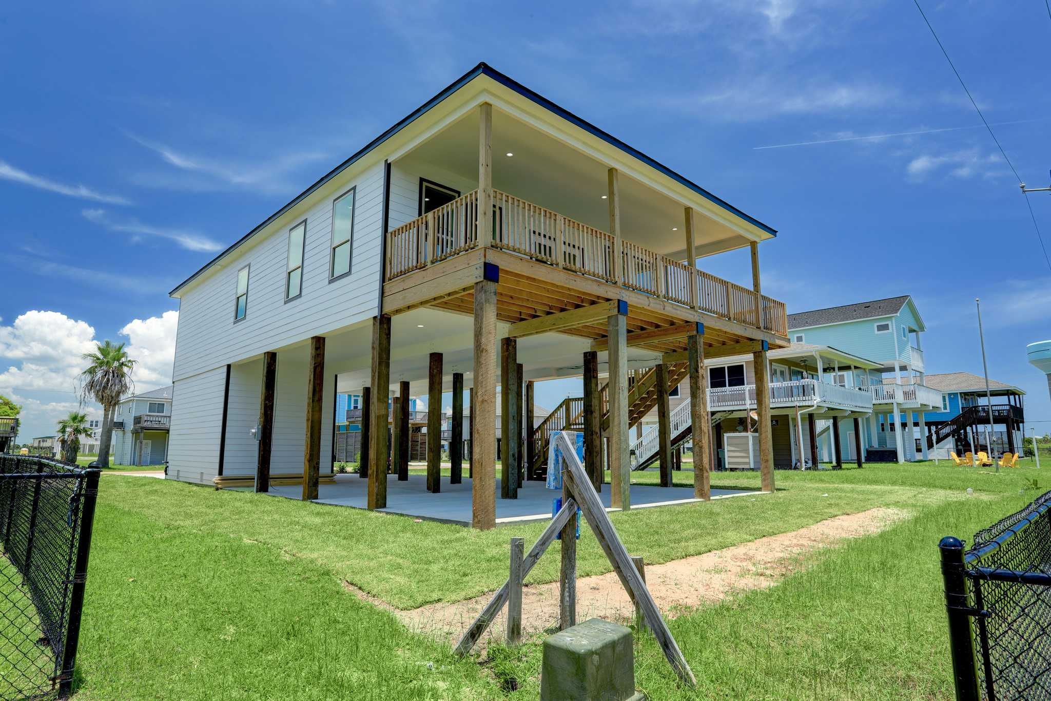 22809 Camino Street, Galveston, TX, USA, 77554 - Thumbnail 4