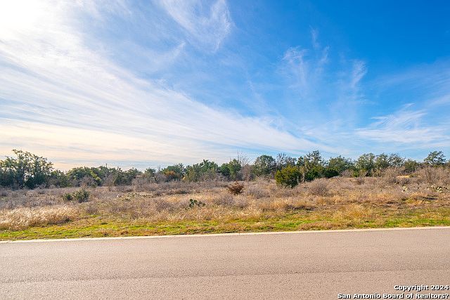 237 Spicewood Trails Dr #237 Spicewood, TX 78669 - Thumbnail 4