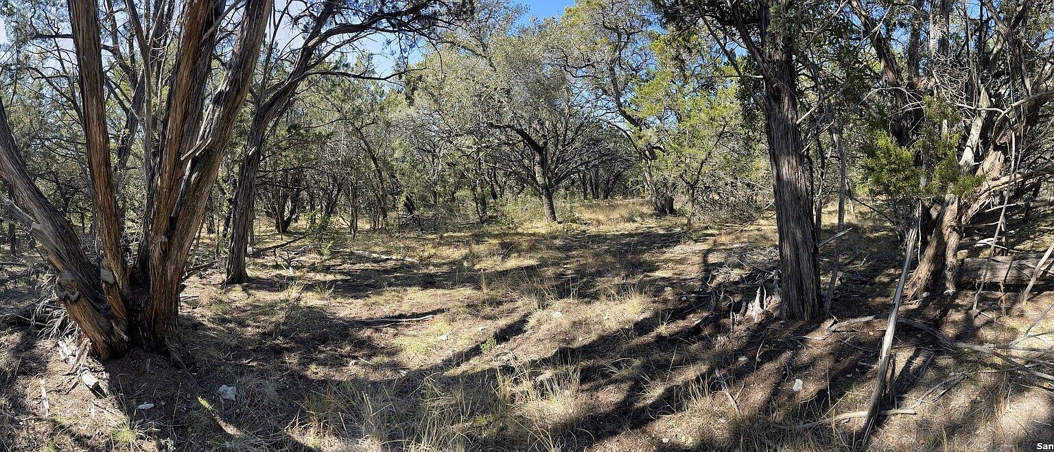 22 Street Bandera, TX 78003 - Thumbnail 4