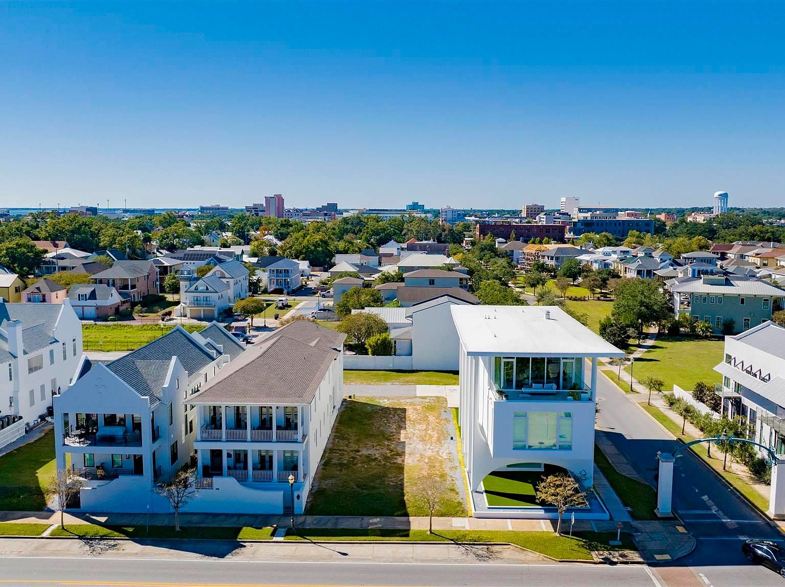 111 S 9th Ave Pensacola, FL 32502 - Thumbnail 4