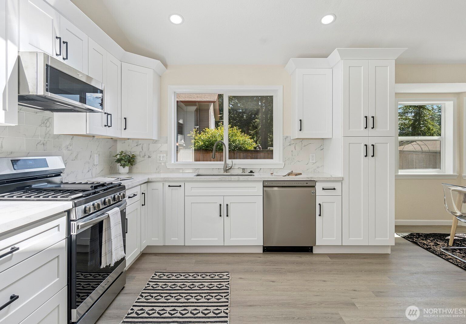 16828 Ambaum Blvd S Burien, WA 98148 - Thumbnail 4