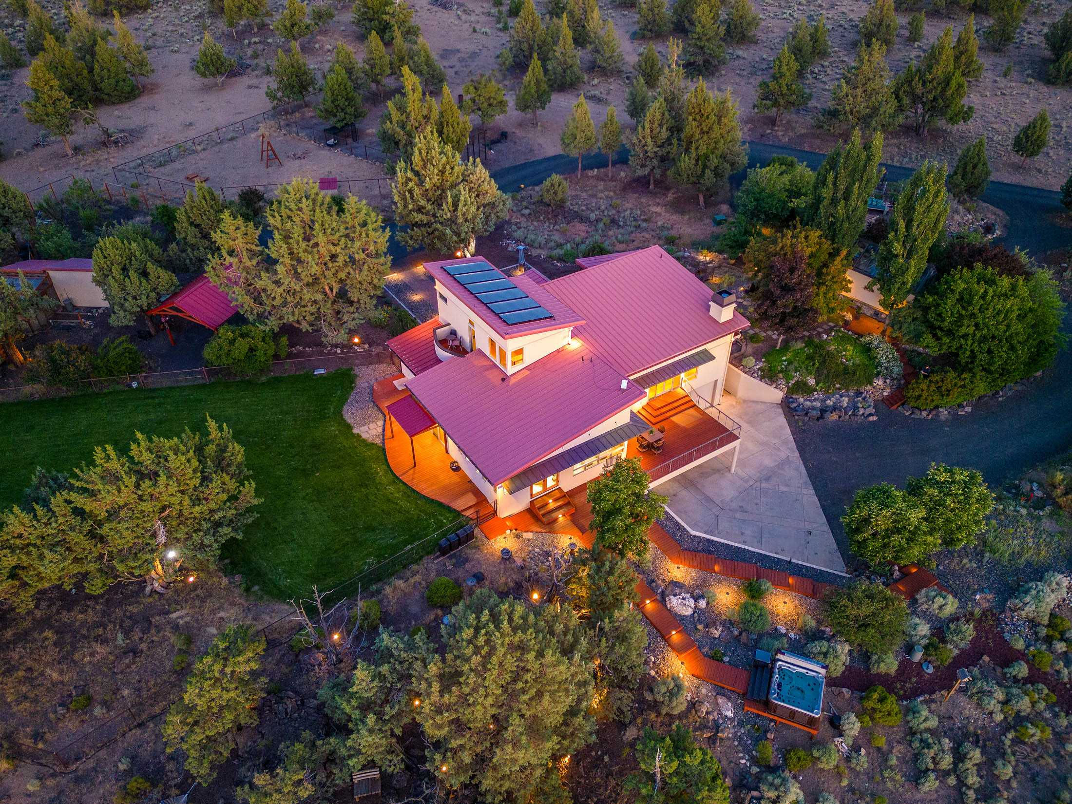 23555 Rickard Road, Bend, OR, USA, 97702 - Thumbnail 4