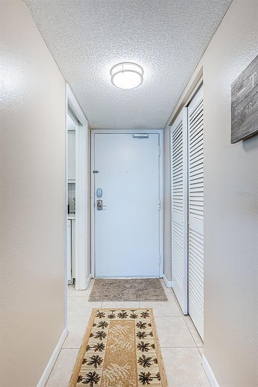 4550 Cove Cir APT 702 Saint Petersburg, FL 33708 - Thumbnail 4