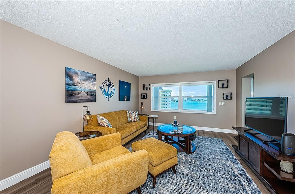 4575 Cove Cir APT 1003 Saint Petersburg, FL 33708 - Thumbnail 4