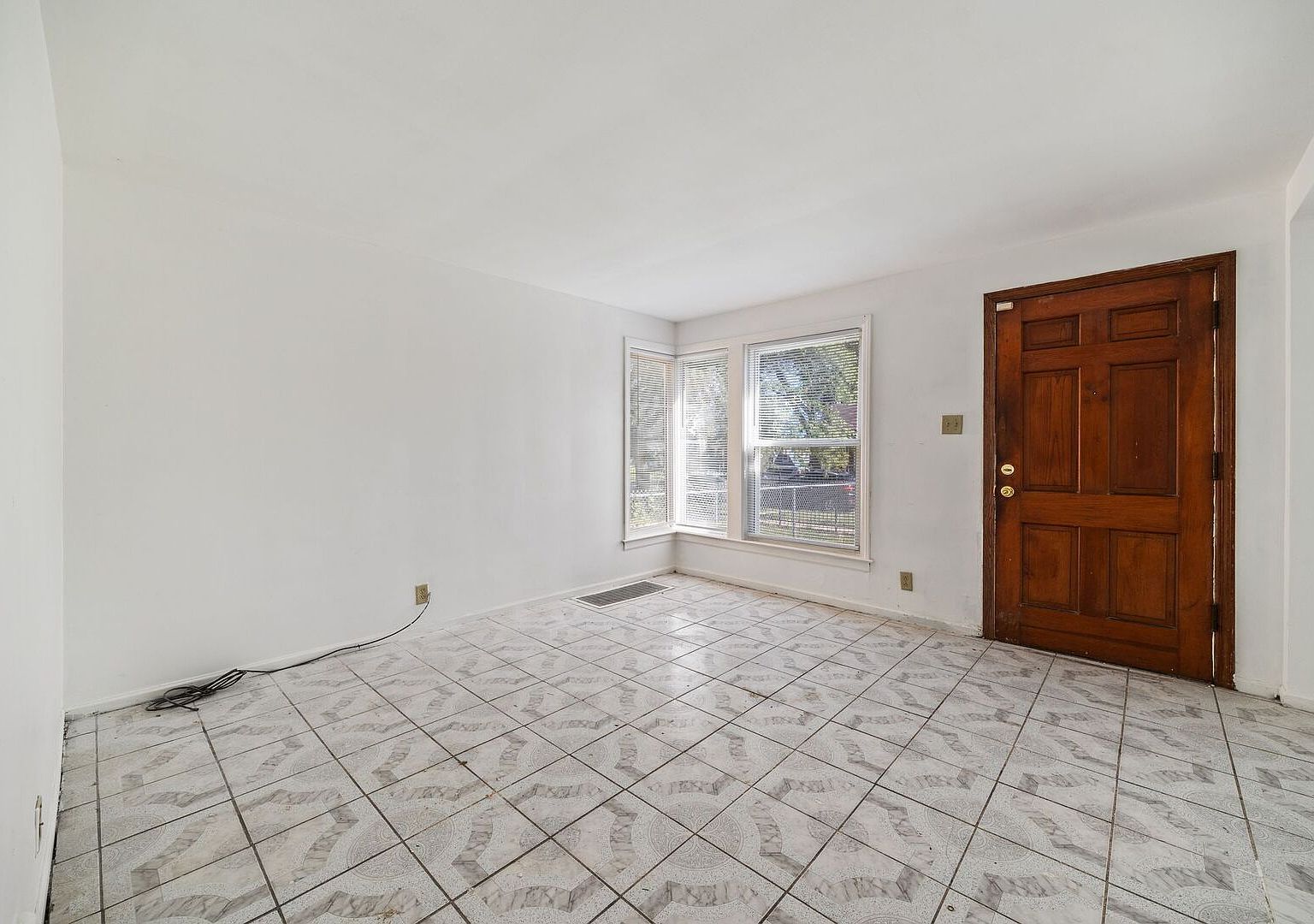 12216 S Carpenter St Chicago, IL 60643 - Thumbnail 4