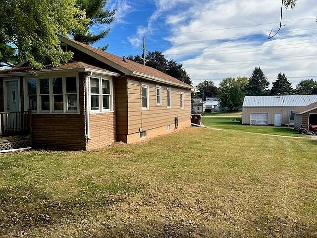 913 S 15th Ave Freeport, IL 61032 - Thumbnail 4