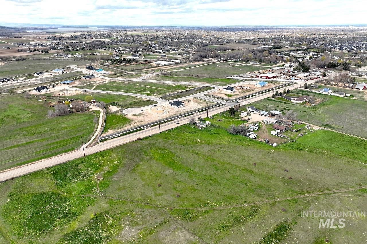 9742 Southside Blvd Nampa, ID 83686 - Thumbnail 4