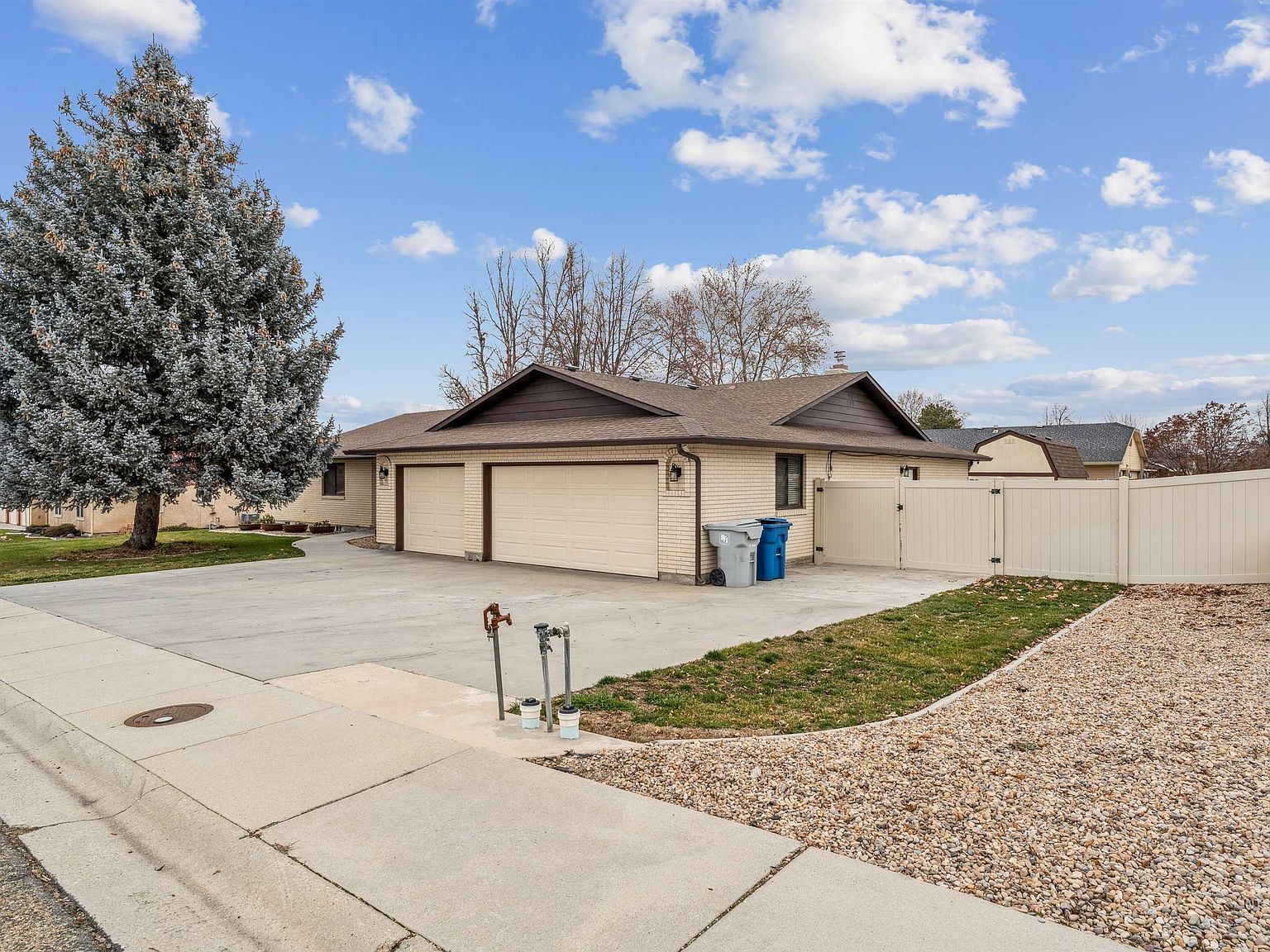 2421 Airport Ave Caldwell, ID 83605 - Thumbnail 4