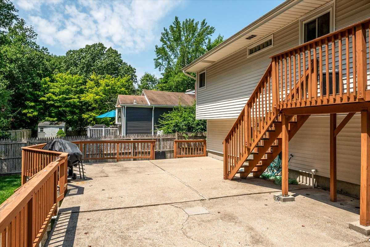 58 Helen Avenue, Smithtown, NY, USA, 11787  | Single Family