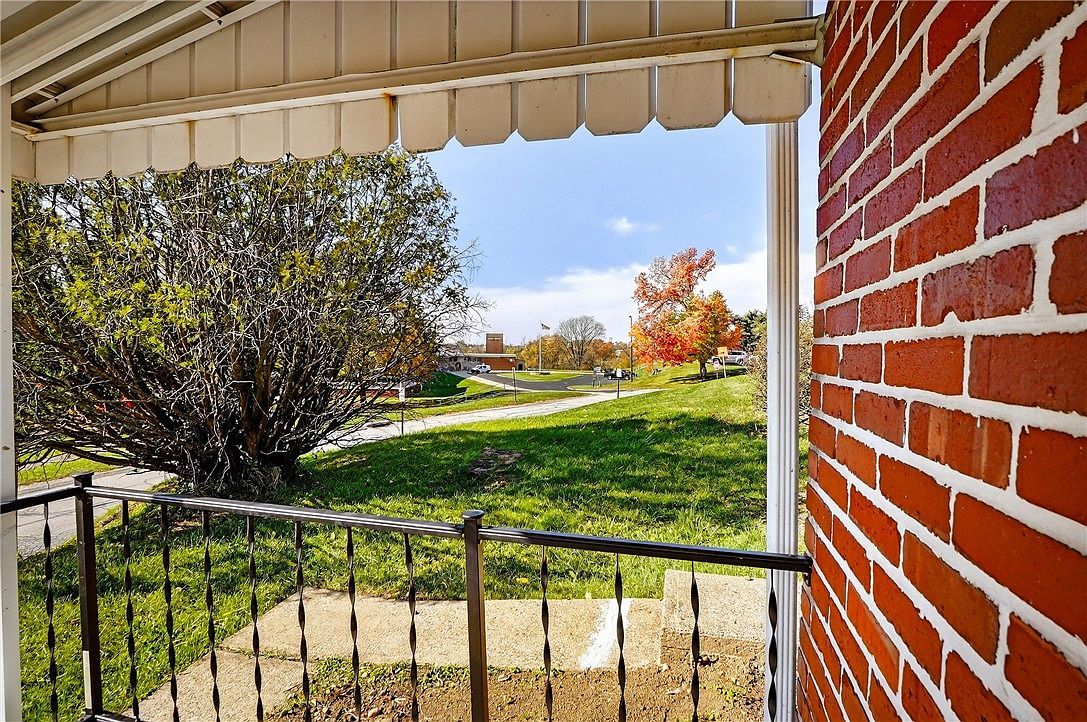 813 Alberta Dr West Mifflin, PA 15122 - Thumbnail 4