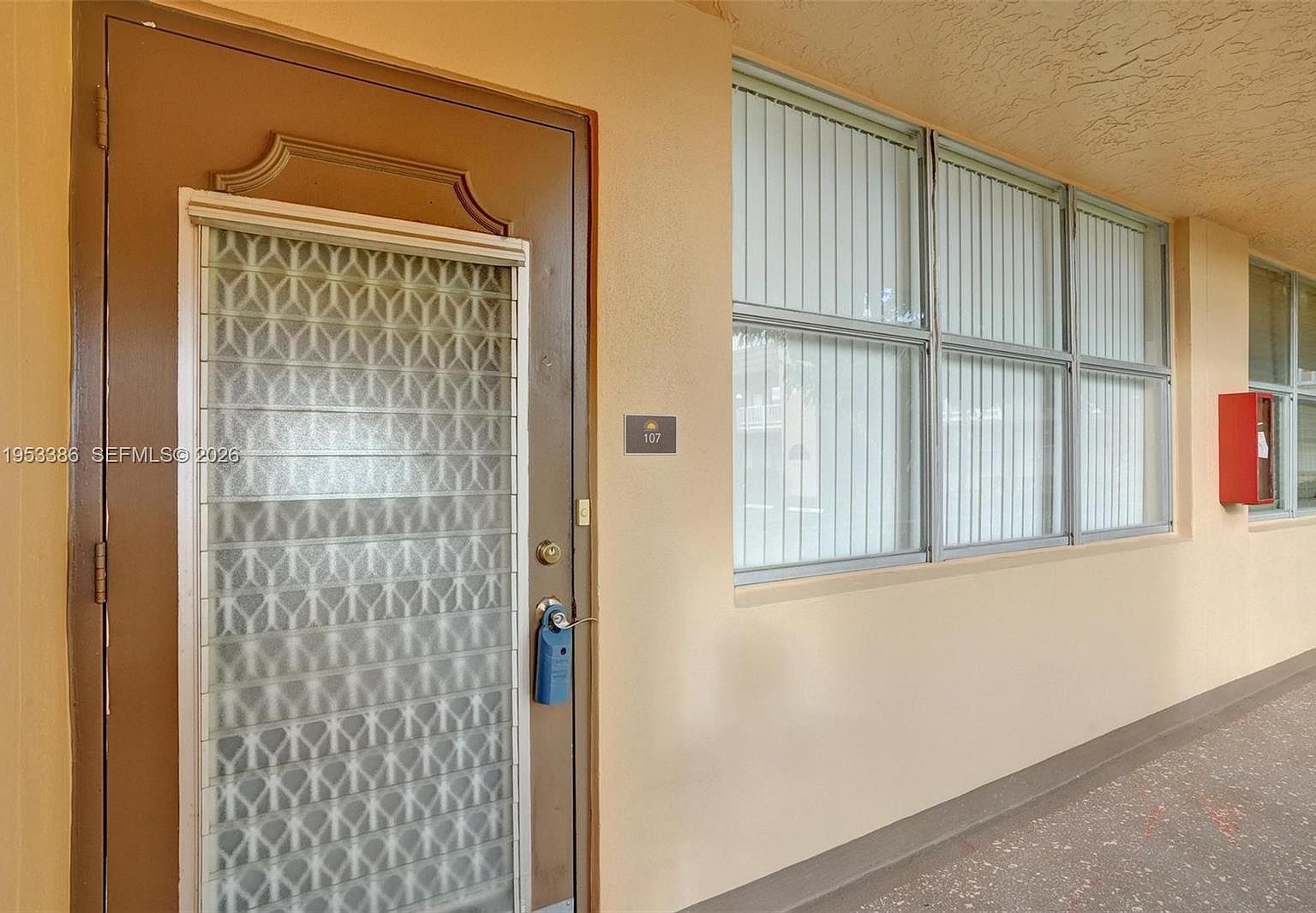 9081 Sunrise Lakes Blvd APT 107 Sunrise, FL 33322 - Thumbnail 4