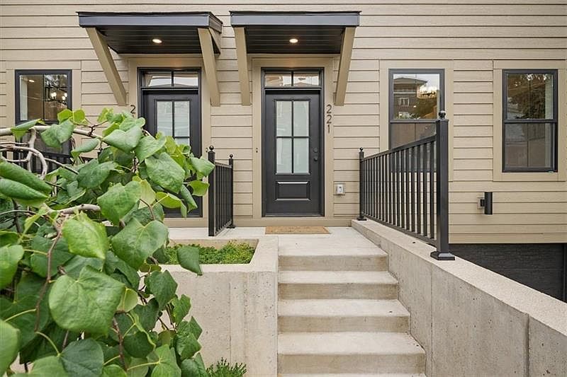 221 Seward St Pittsburgh, PA 15211 - Thumbnail 4