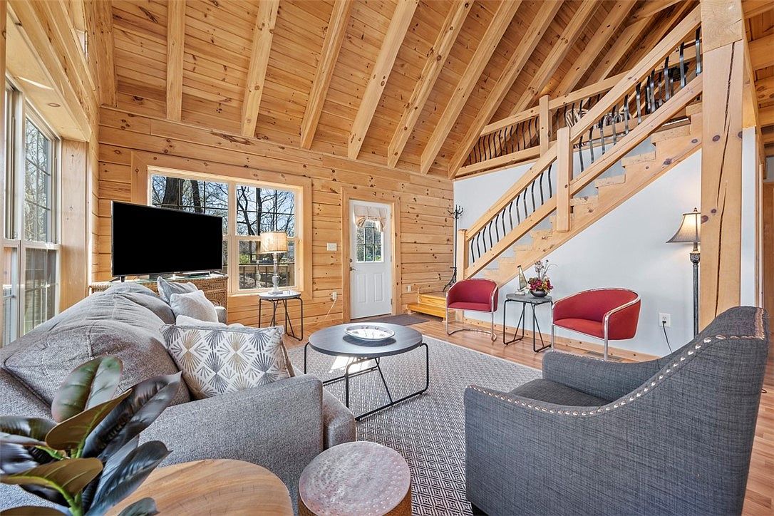 148 1st St Georgetown, PA 15043 - Thumbnail 4