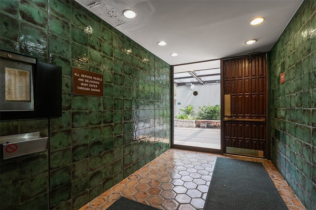 540 N Neville St APT 303 Pittsburgh, PA 15213 - Thumbnail 4