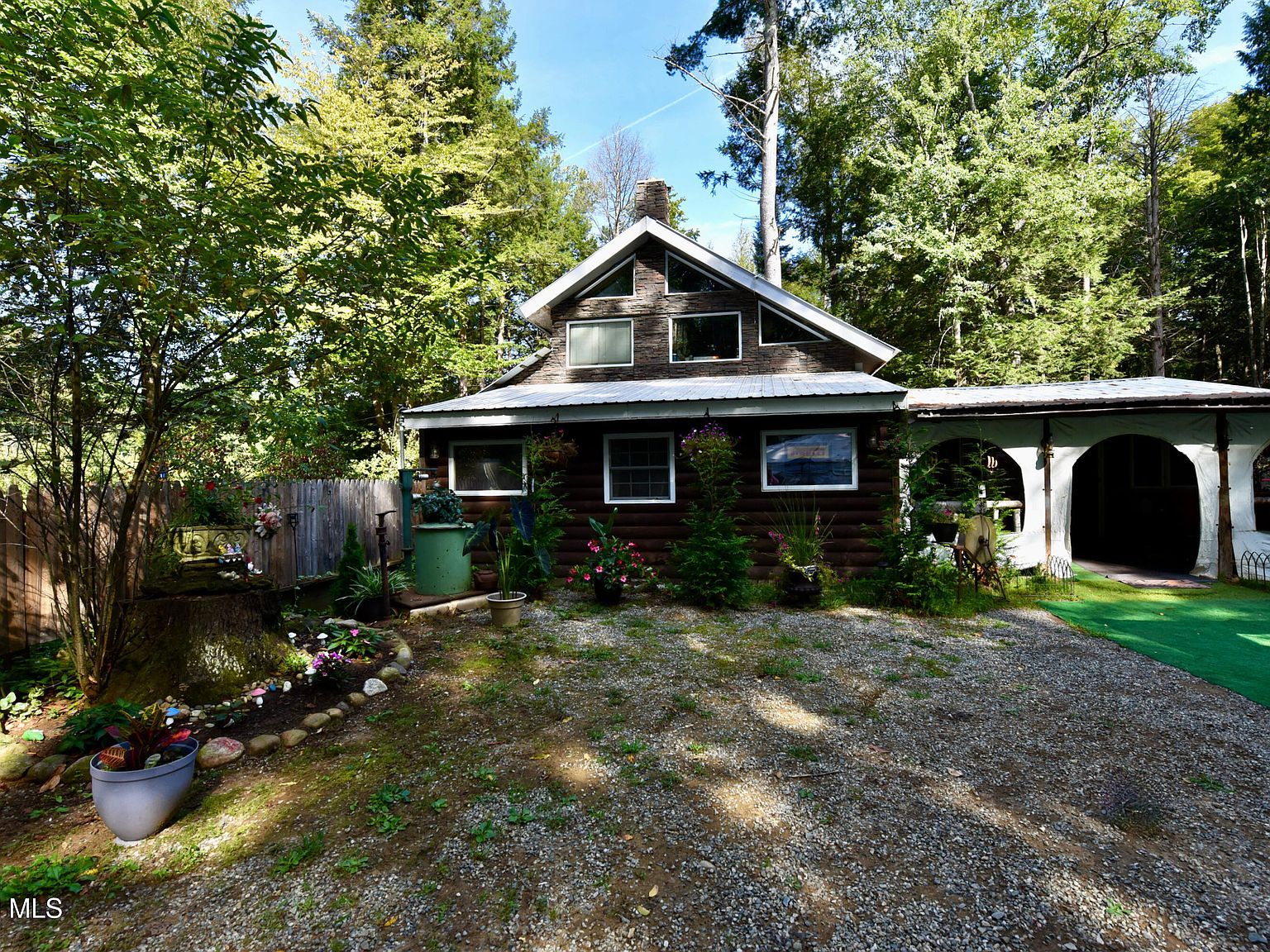 550 N Creek Rd Greenfield Center, NY 12833 - Thumbnail 4