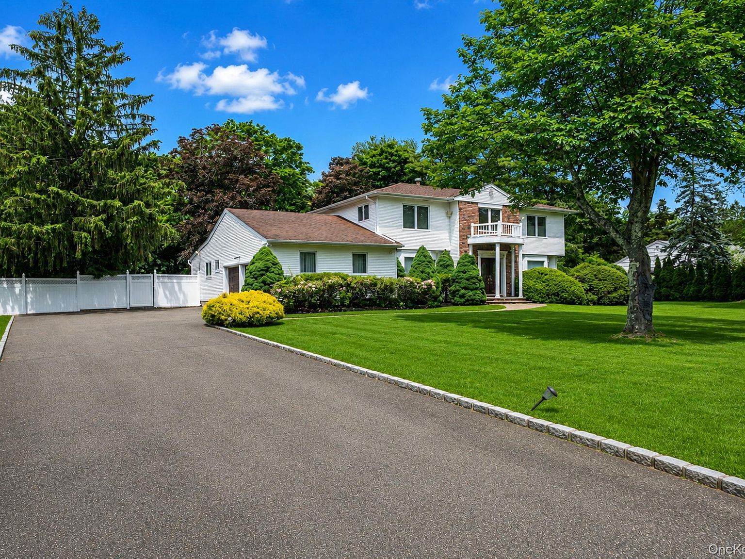 35 High Pasture Cir Dix Hills, NY 11746 - Thumbnail 4