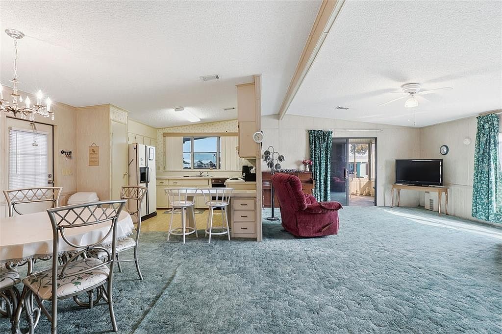 6644 Princeton Dr NE Winter Haven, FL 33881 - Thumbnail 4