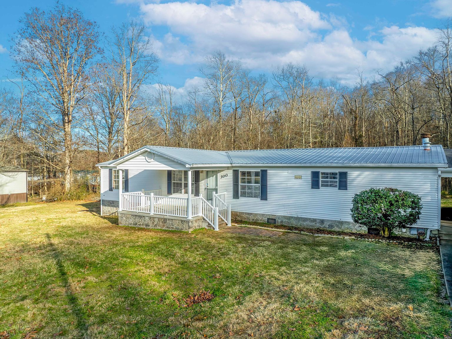 300 Carson Springs Rd Newport, TN 37821 - Thumbnail 4