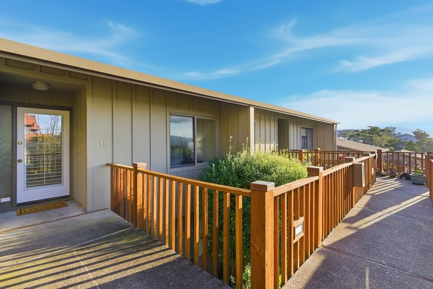 28 Marinero Cir APT 18 Belvedere Tiburon, CA 94920 - Thumbnail 4