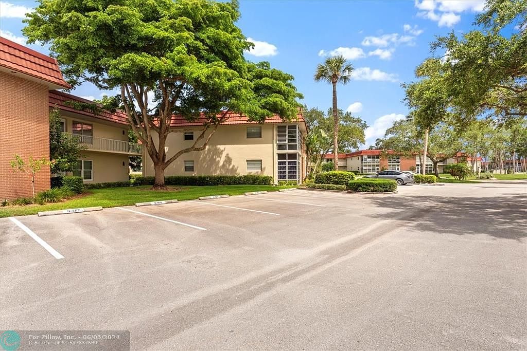 9 Vista Palm Ln APT 204 Vero Beach, FL 32962 - Thumbnail 4