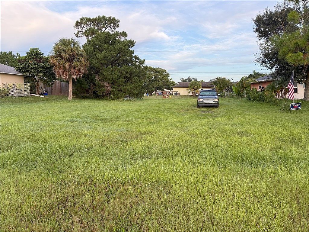 8565 103rd Ave Vero Beach, FL 32967  | Land/Lot