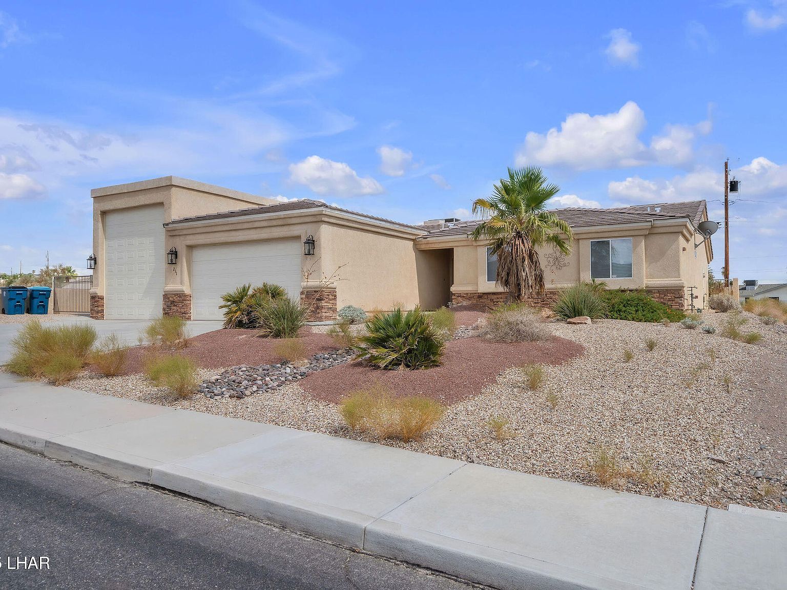 211 Freer Ct Lake Havasu City, AZ 86406 - Thumbnail 4